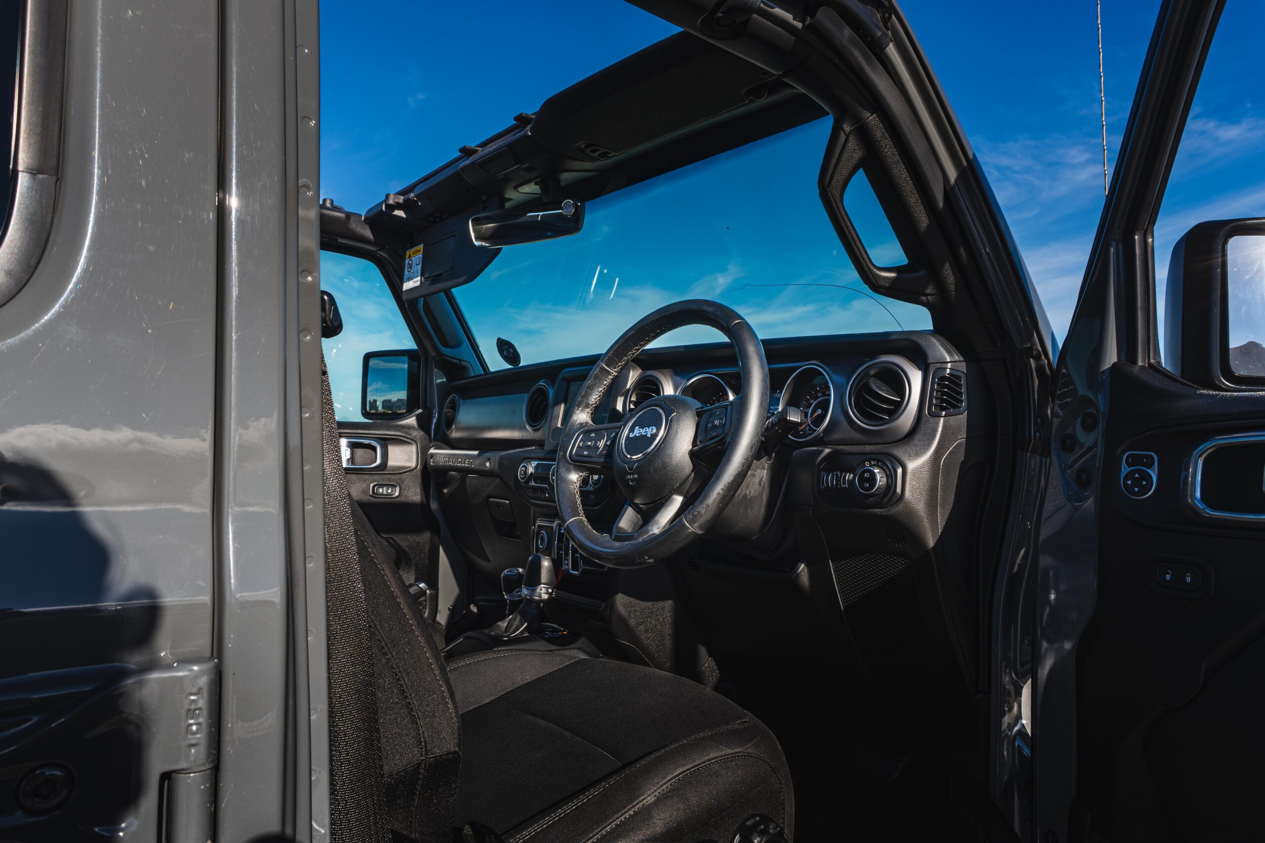 4 Door Jeep Wrangler JL - Image 7