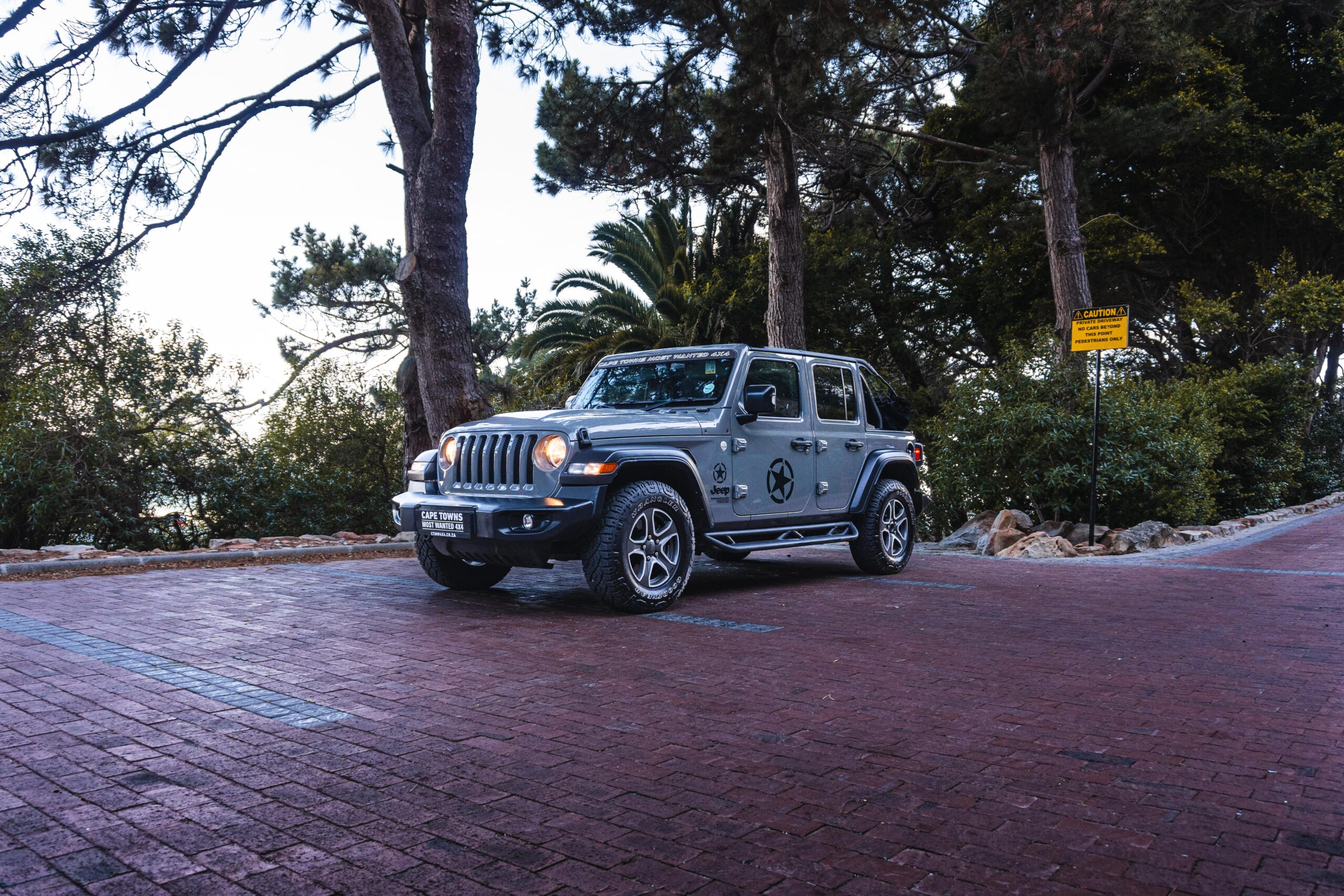 4 Door Jeep Wrangler JL - Image 3