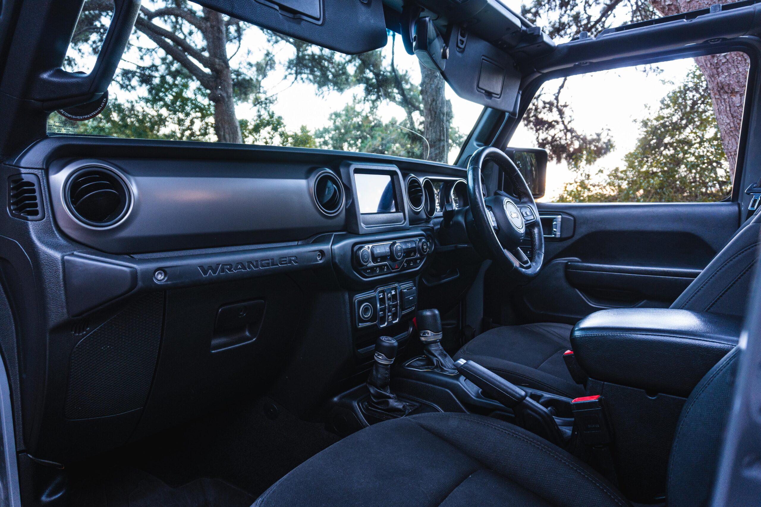 4 Door Jeep Wrangler JL - Image 8